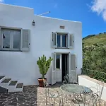 Margot - Authentic Seaview Countryside & Appartement Lipari (Isola Lipari)