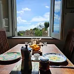 Margot - Authentic Seaview Countryside & *