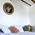 Margot - Authentic Seaview Countryside & Appartement