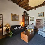 Margot - Authentic Seaview Countryside & Appartement Lipari (Isola Lipari)